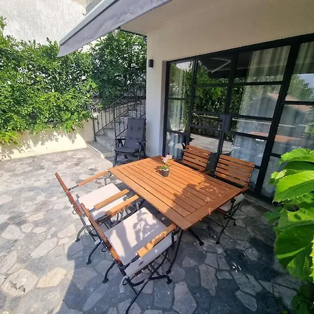 Studio Fur 3 Personen Ca 35 Qm In Crikvenica, Kvarner Bucht Und Umgebung * 茨里克韦尼察
